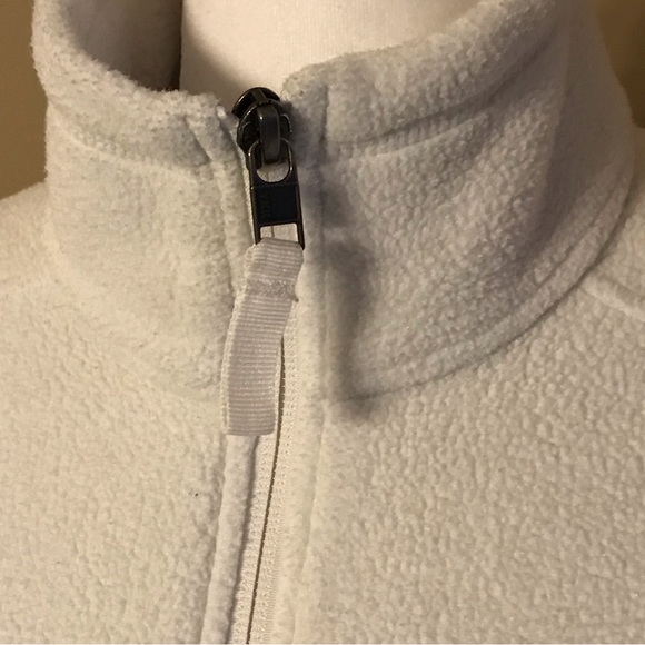 Patagonia Women's Clasic Synchilla Marsupial Pull Over White Size XS. - Picture 2 of 7